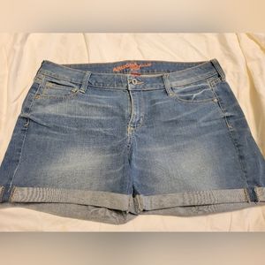 Arizona cuffed denim shorts size 13